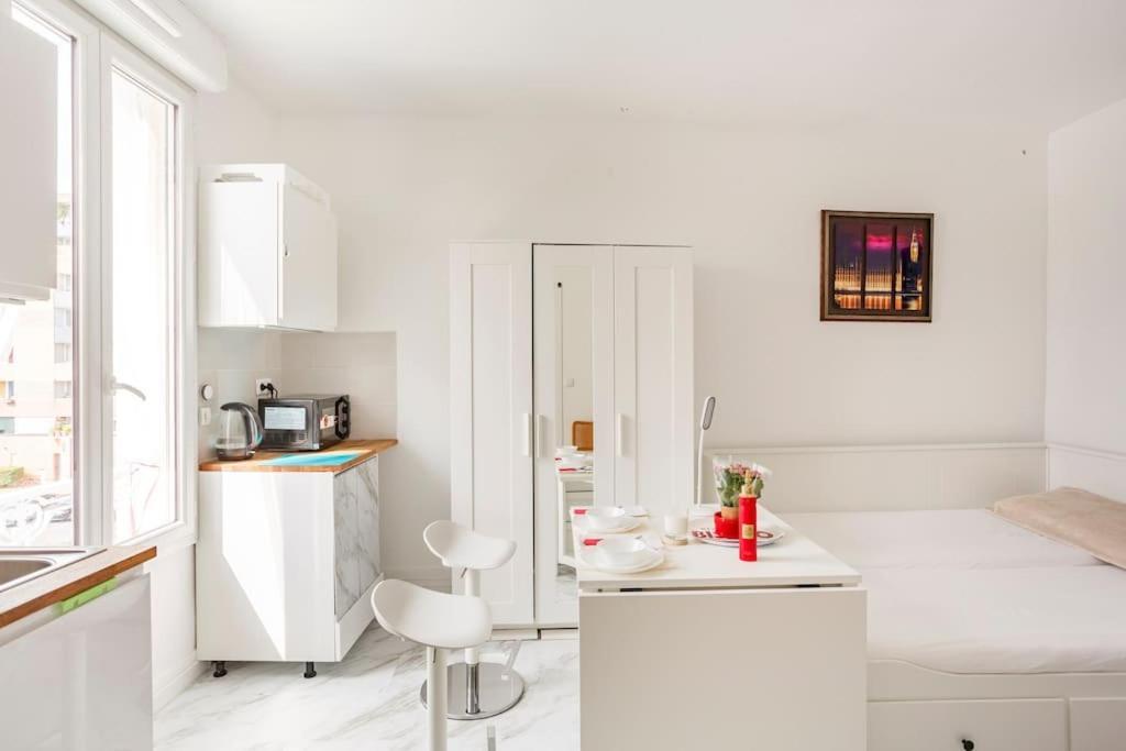 Appartement Paris Tourist Apartment, France